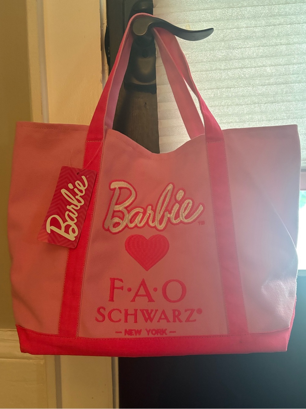 NWT Barbie x FAO Schwarz New York Flagship Exclusive Pink Canvas Tote Bag Rare